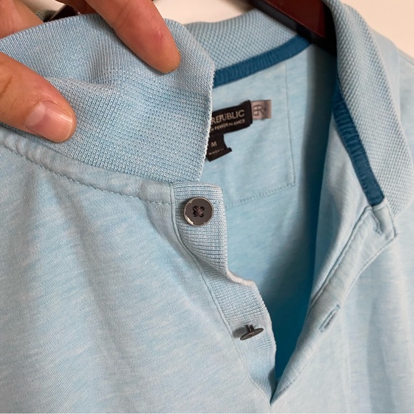 Banana Republic Luxury Touch Performance Men's Polo Light Blue Shirt Size Medium - Picture 3 of 14